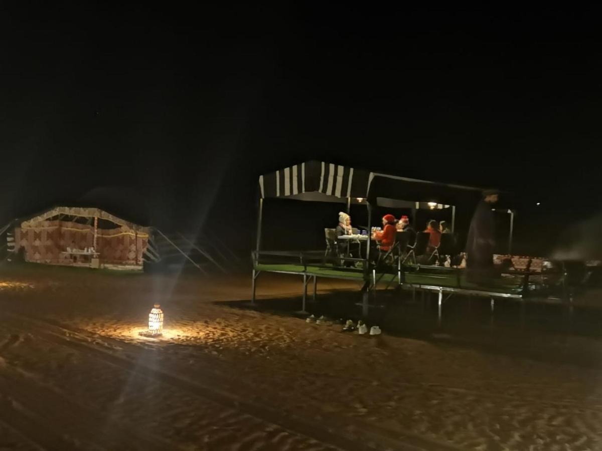 Crescent Desert Private Camp Shāhiq Exteriér fotografie